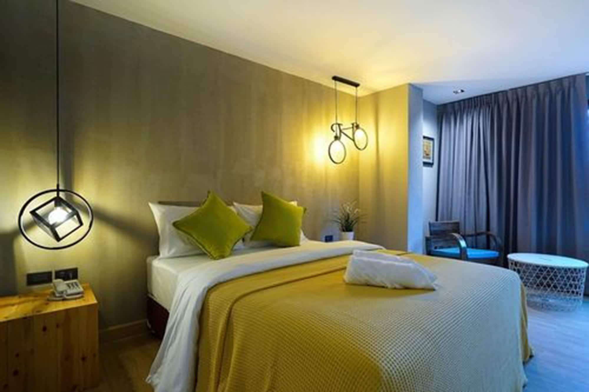 Hotel Hap@Sathorn Bangkok Esterno foto
